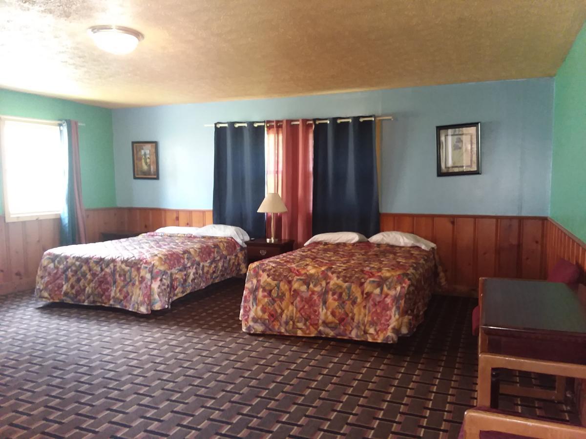 Scenic River Inn Motel Wartburg Екстериор снимка